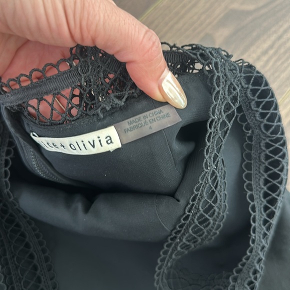 Alice and Olivia size 4 - Picture 6 of 6